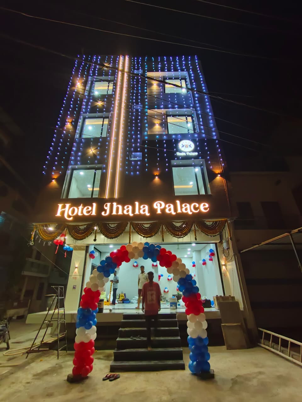 Hotel Jhala Palace exterior